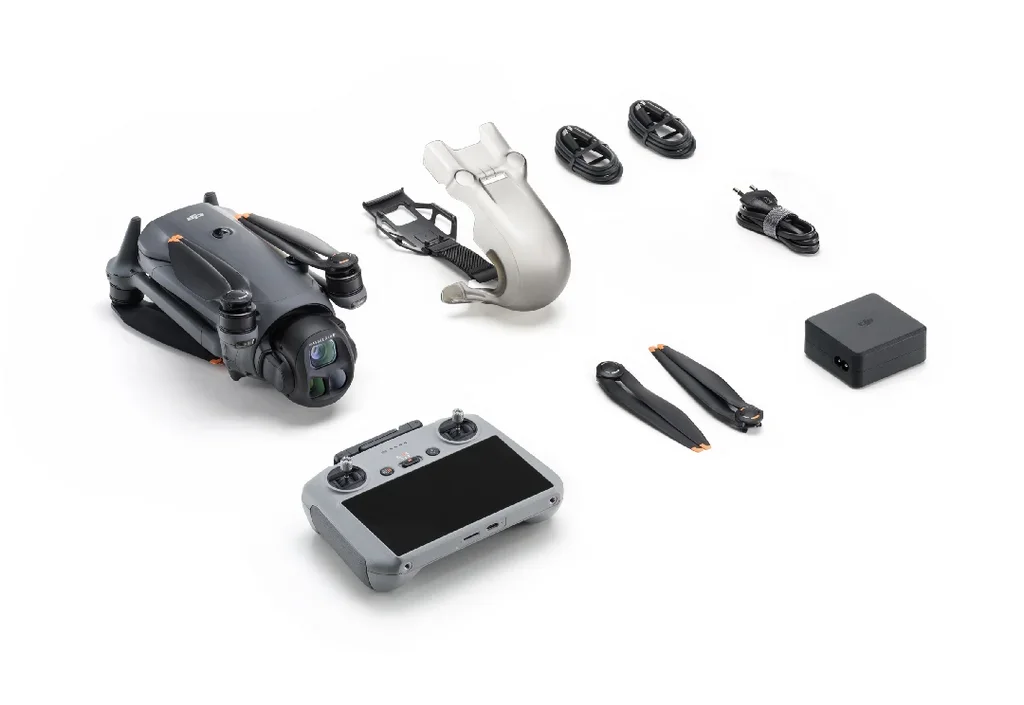 DJI Mavic 4 Pro 哈苏多焦段航拍旗舰套装